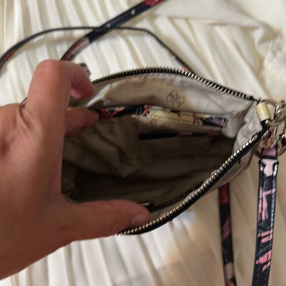 GUESS Small Black Floral Hummingbird Print Leather Crossbody Bag Purse - Picture 12 of 16